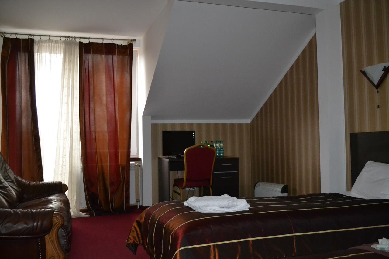 Noclegi Capitto Kostrzyn nad Odra Exteriör bild