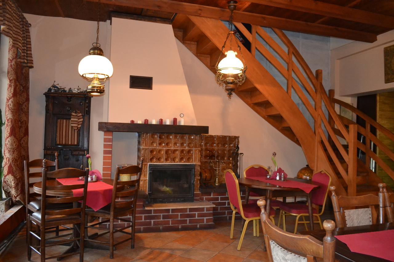 Noclegi Capitto Kostrzyn nad Odra Exteriör bild
